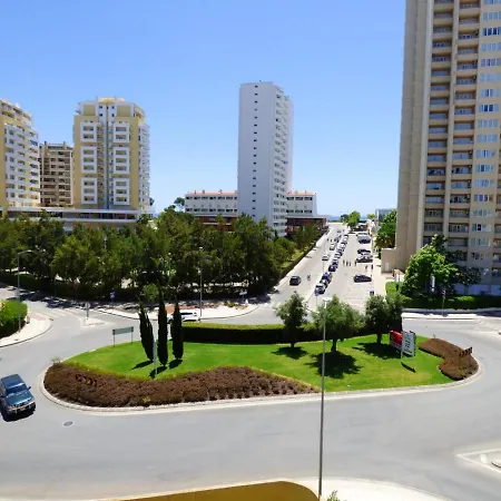 2 Bedrooms With View Shared Pool And Furnished Balcony At 2 Km Away From The Διαμέρισμα Portimão